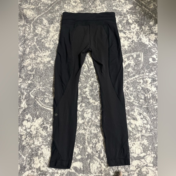 Lululemon - Picture 2 of 3